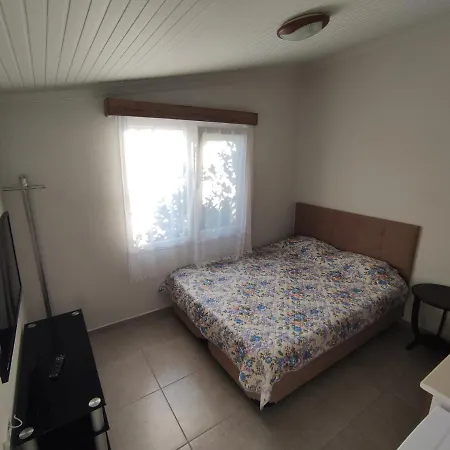 Villa Rain Bahce Suit Oda 게스트하우스 Çeşme